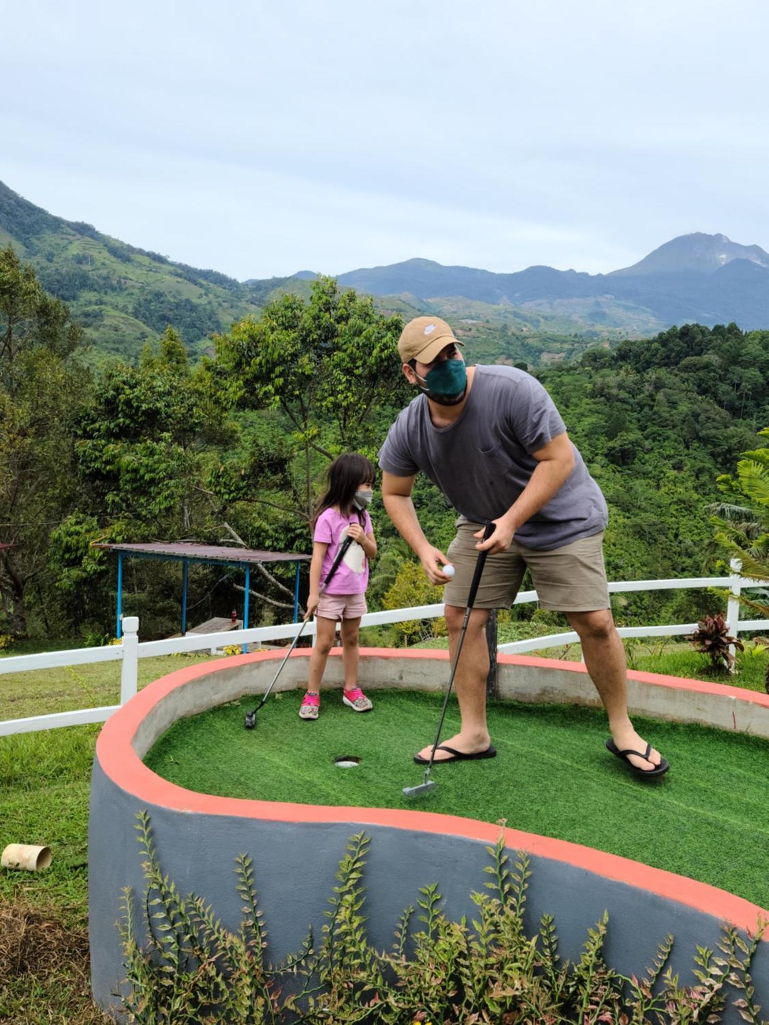 Serene Mountain Escape Digos Bagian luar foto